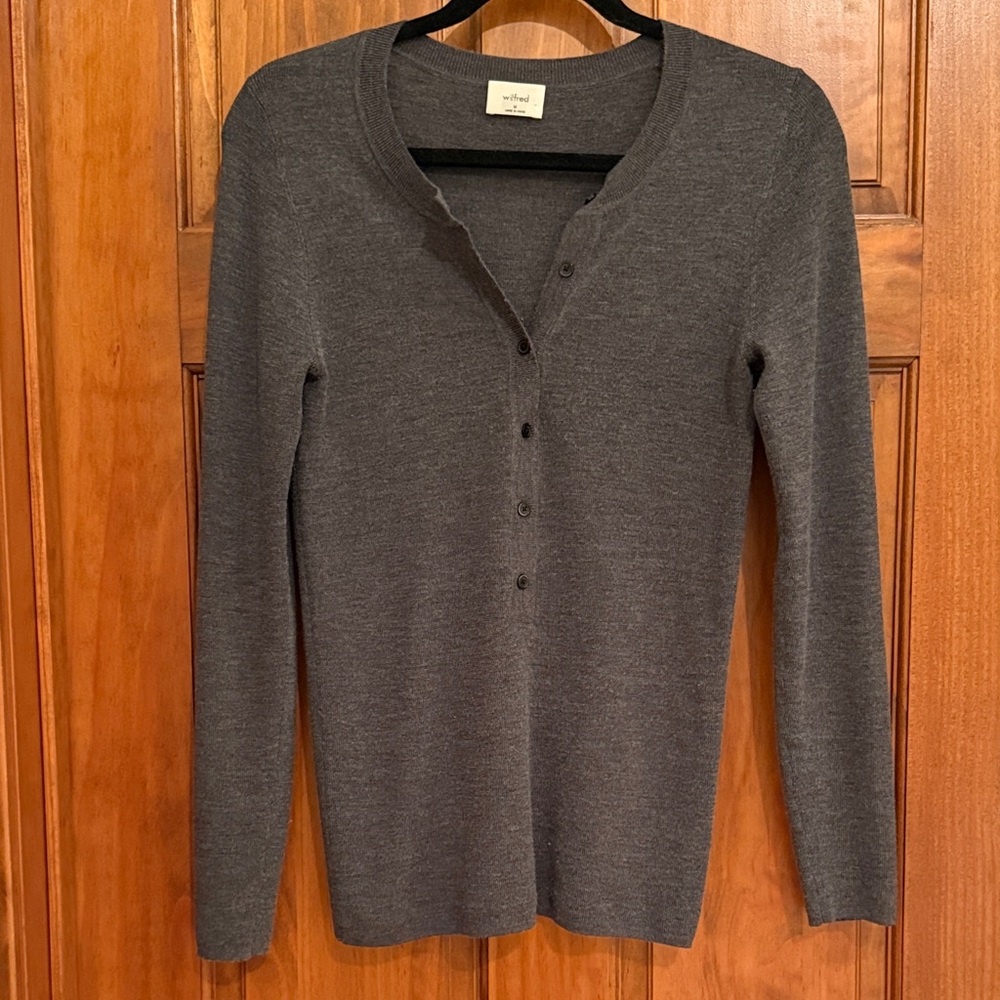 Aritzia Wilfred Gray Henley Sweater Size M